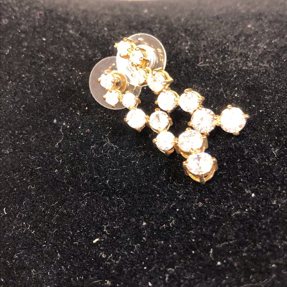 Elegant Rhinestone and Gold Tone Drop Earrings - Picture 6 of 10